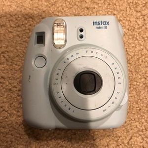 Broken instax mini 8 Polaroid